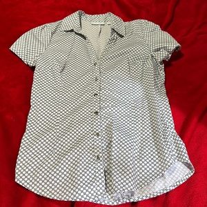 Button down shirt white and black